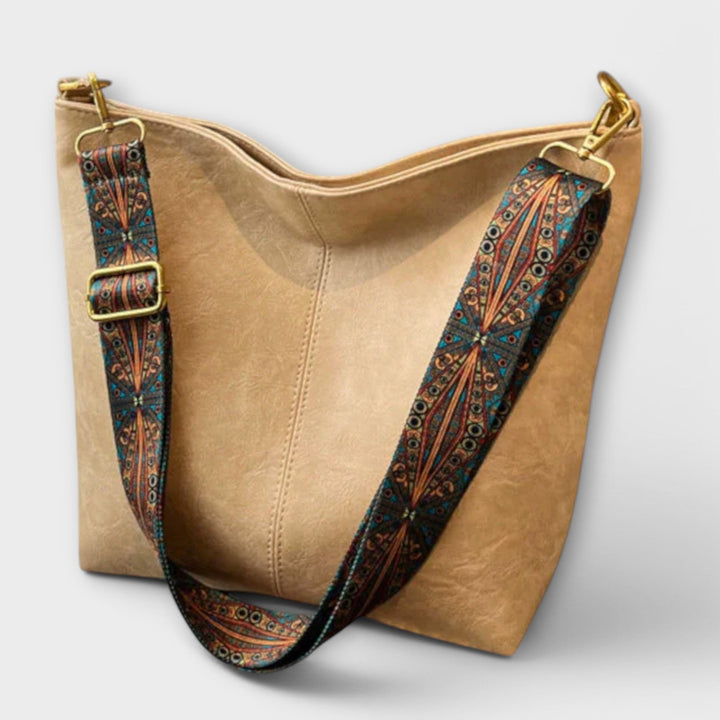 Bree Shoulder Bag with a Unique Strap Foto 5