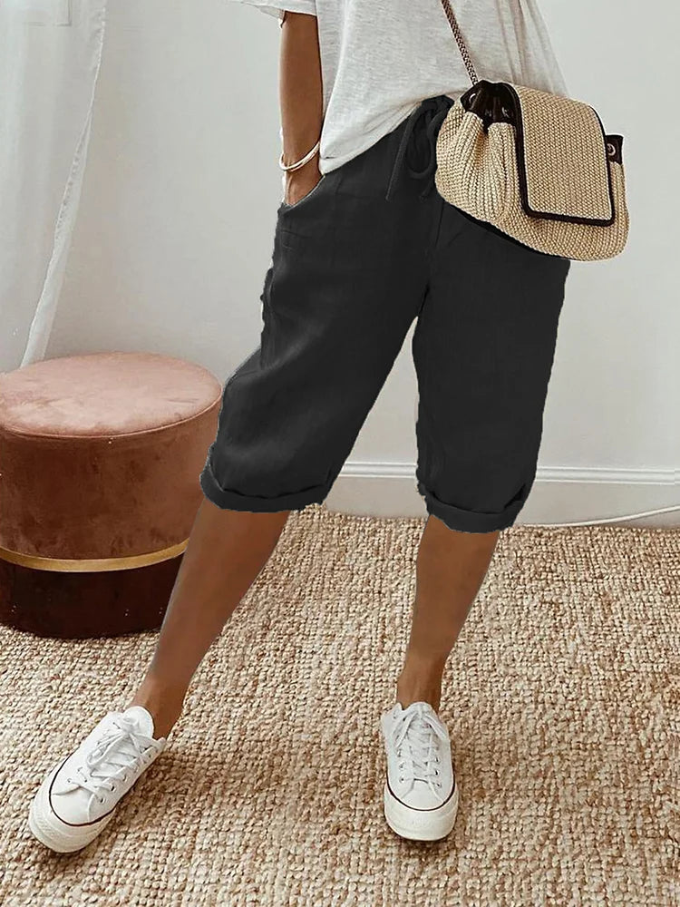 Effortless Pocket Shorts in Black