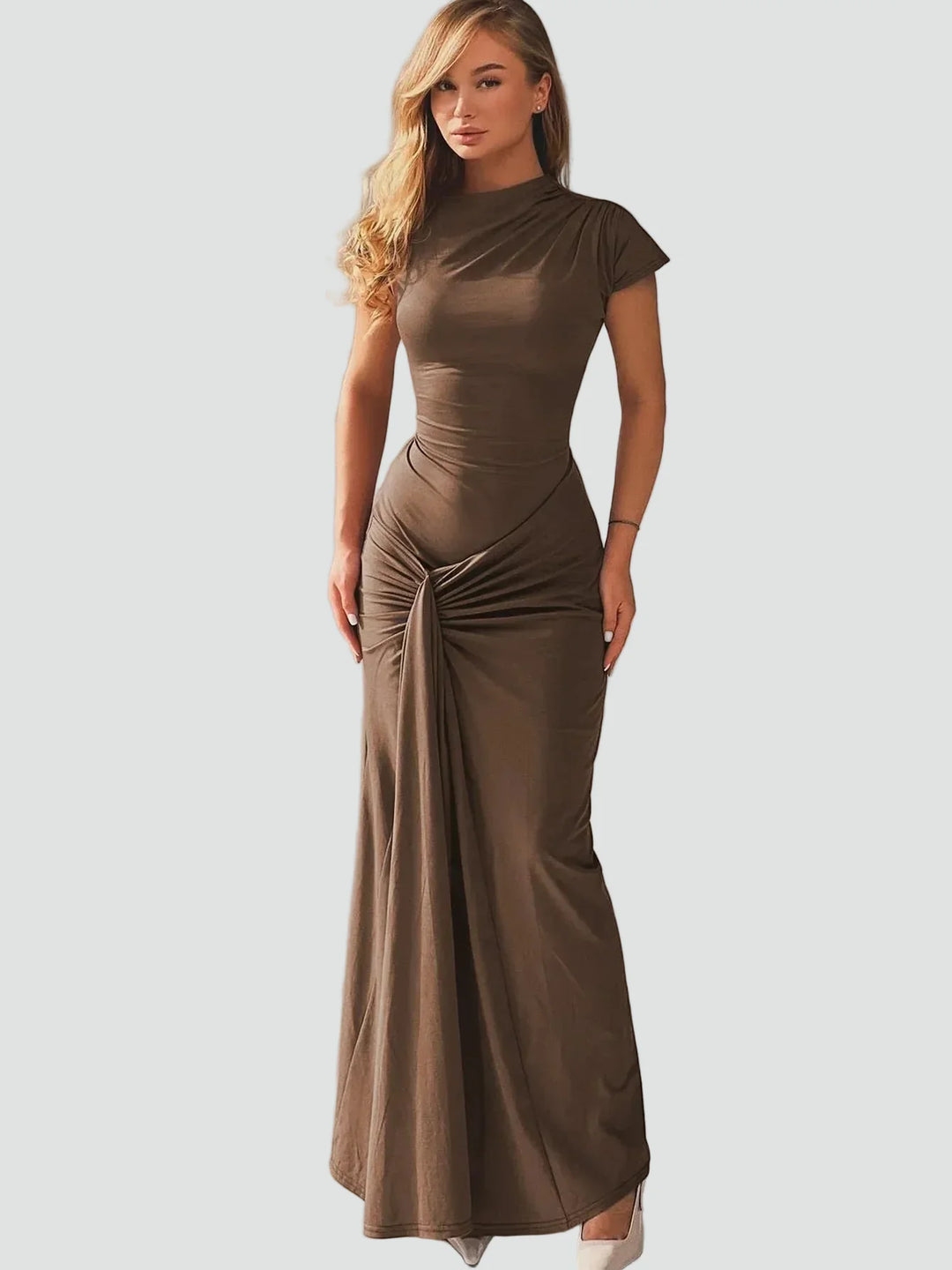 Elegant Women's Maxi Cocktail Dress with Short Sleeves in Brown