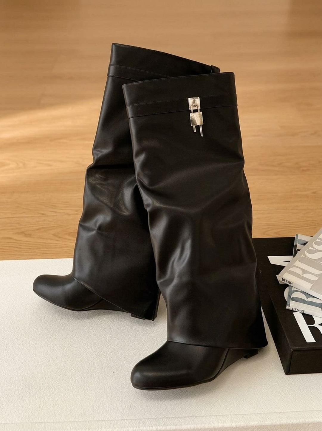 Faux Leather Women's Knee High Boots (3)
