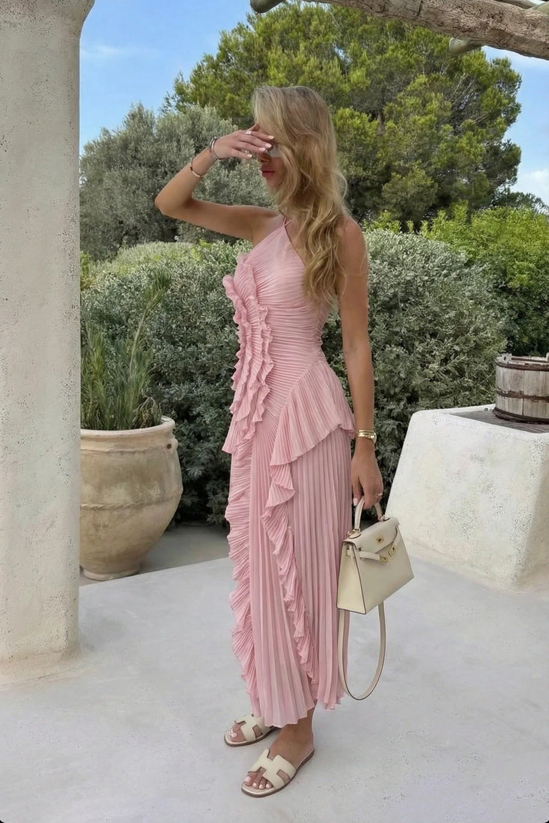 Feminine Pleated Maxi Dress for Summer Wedding Guests in Pink 4