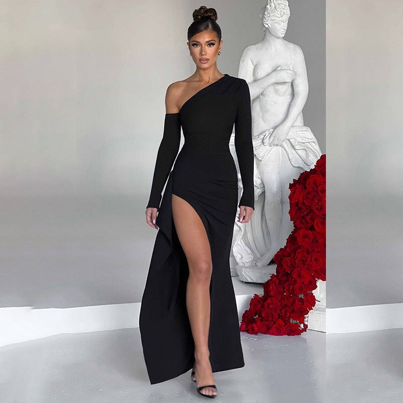 Freya Black One-Shoulder Evening Dress with High Slit Foto 2