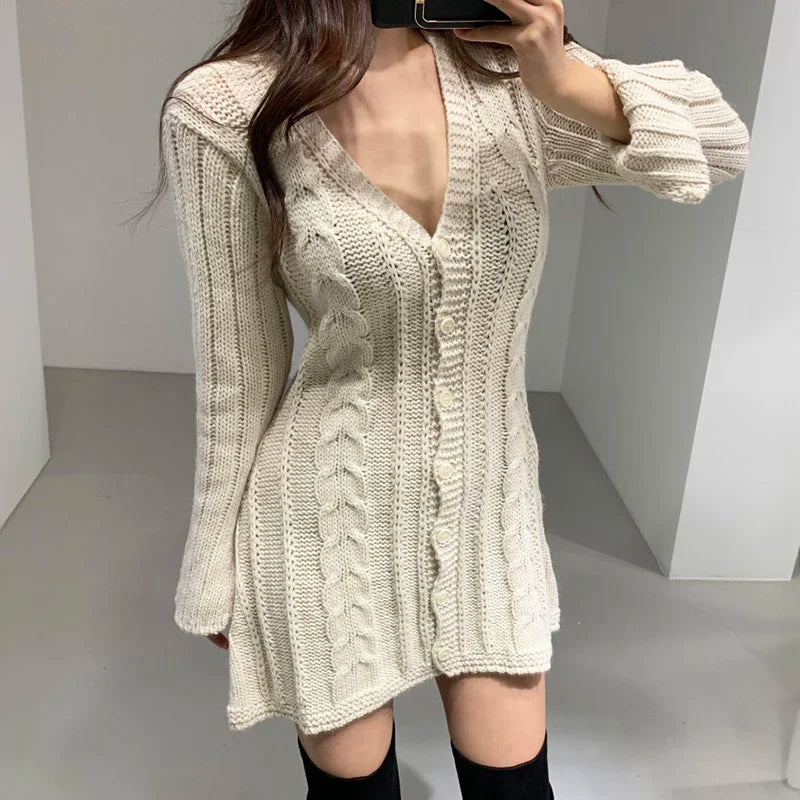 Knitted Dress for Women with Cable Pattern (3)
