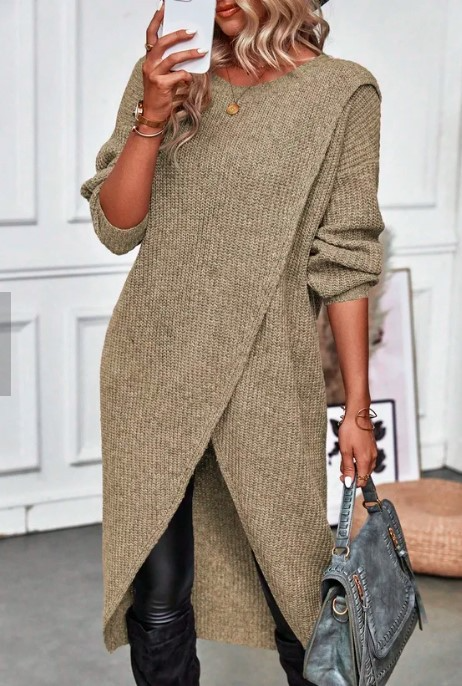 Long Knitted Dress for Women in Autumn in Brown