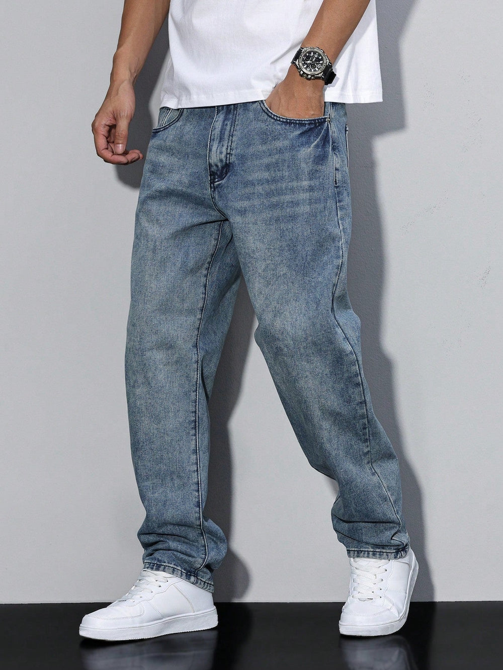 Men's Classic Baggy Denim Jeans (2)