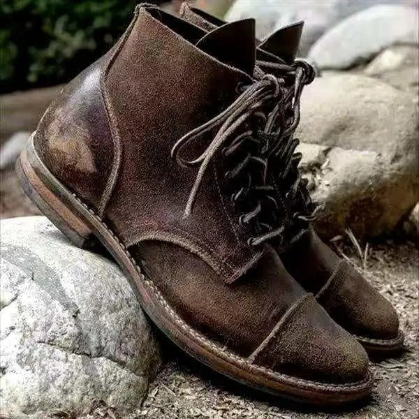 Men's Classic Leather Boots for Autumn Outfits in Khaki