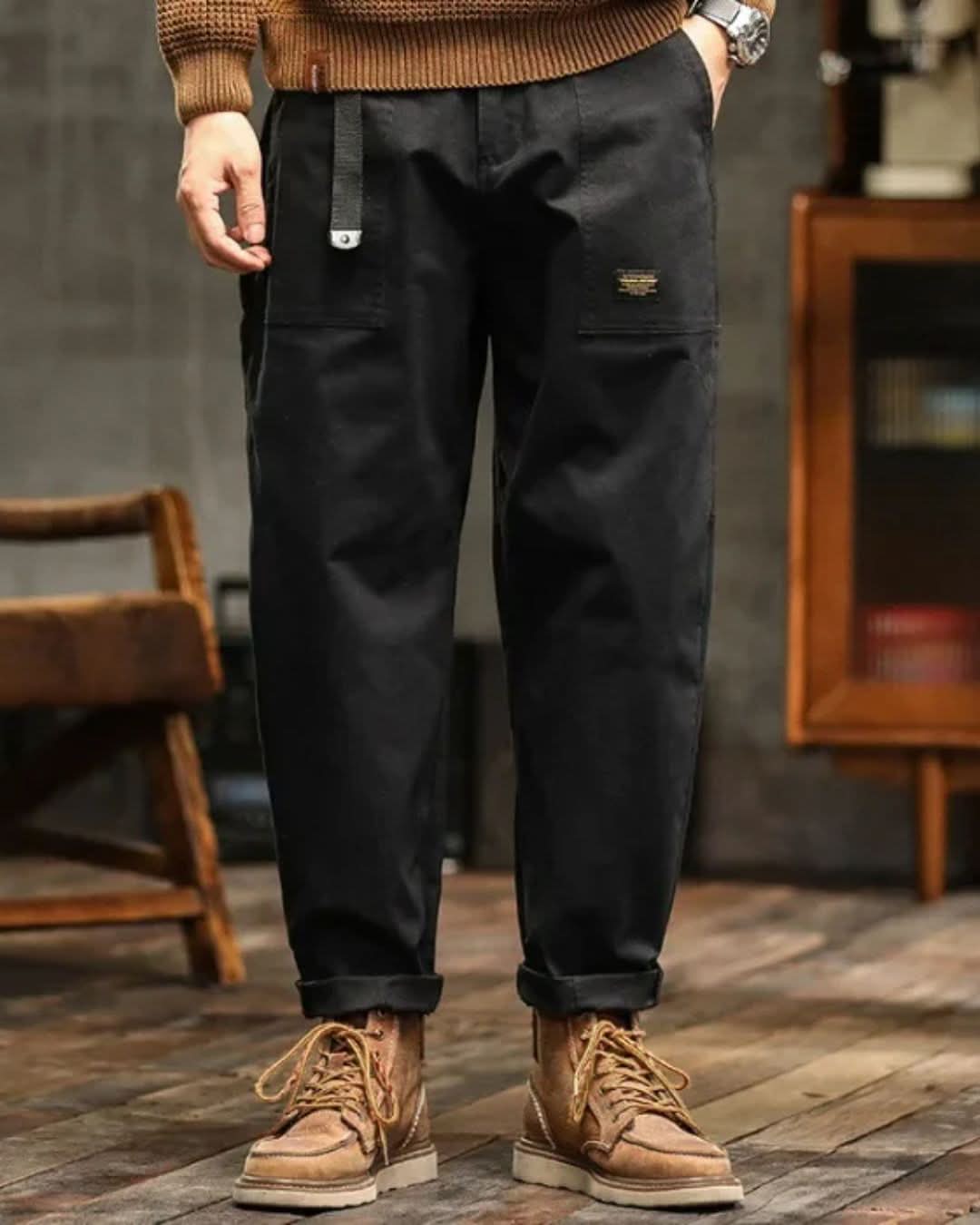 Men's Relaxed Cargo Pants with Pockets in Black