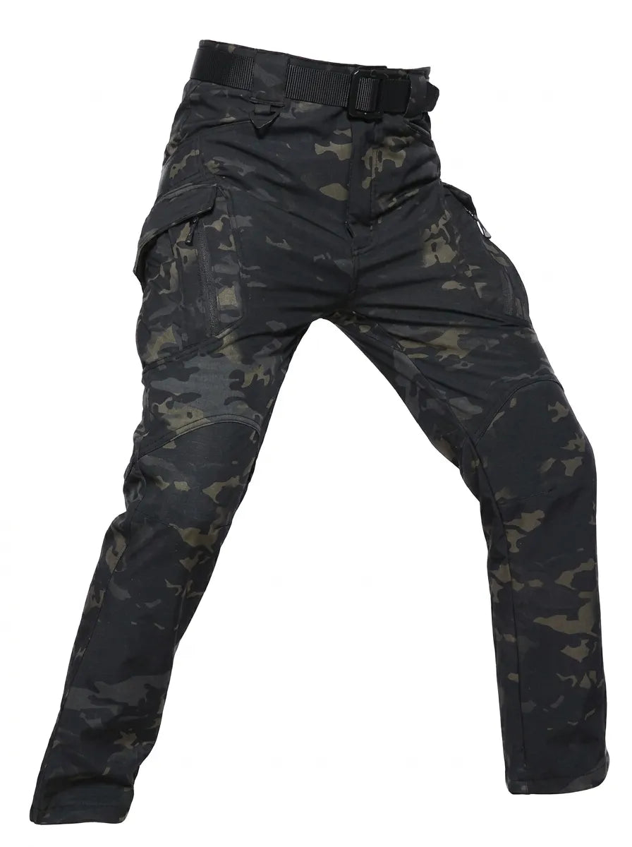 Men's Waterproof Tactical Cargo Trousers in Militärgrün