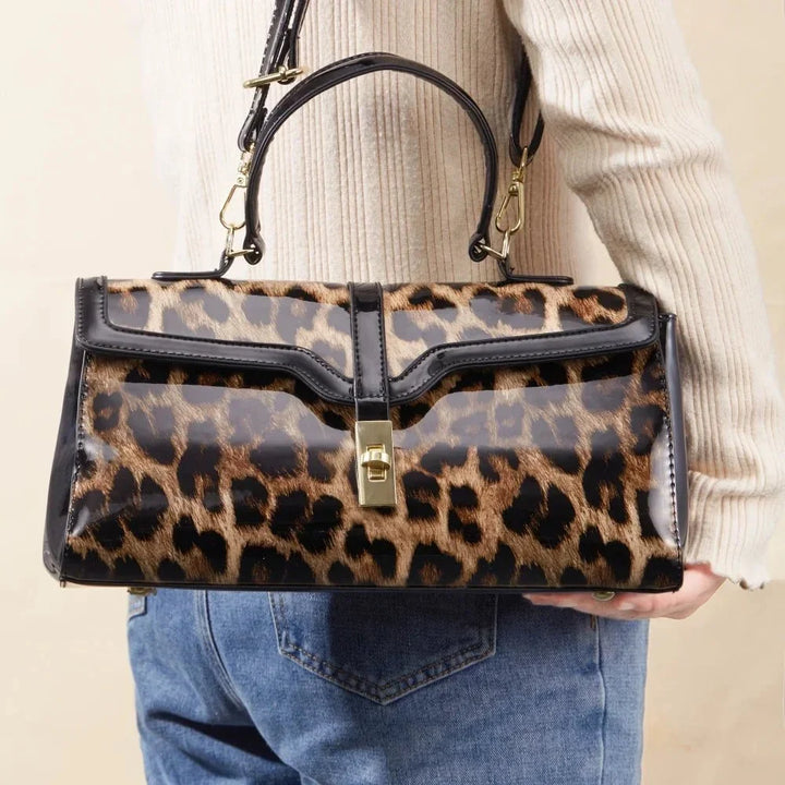 Patent Leather Tote Bag with Leopard Pattern (5)