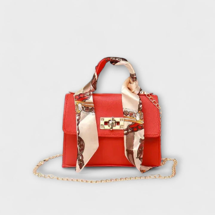 Refined Leather Tote Bag for Everyday Wear in Red
