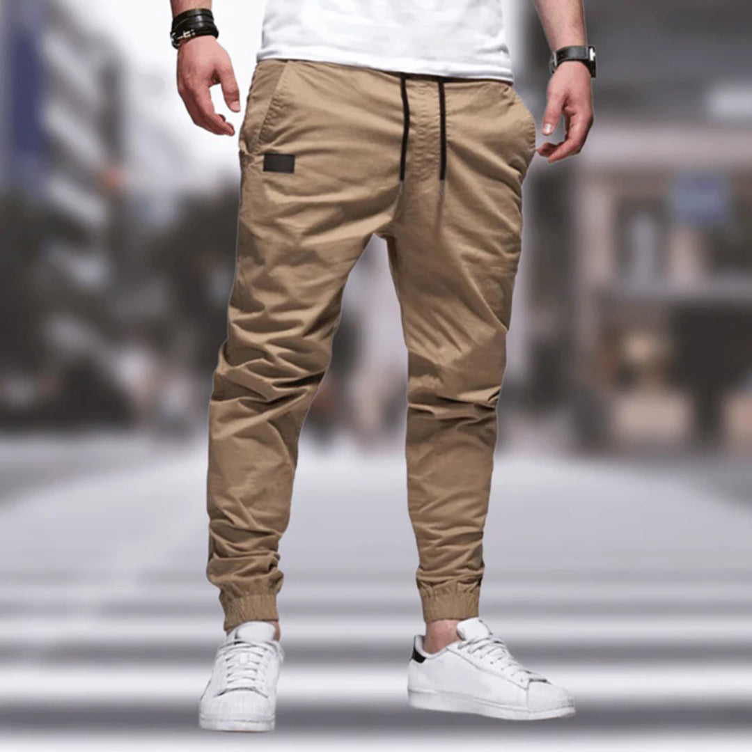 Relaxed Men's Cargo Trousers for Everyday Wear in Beige