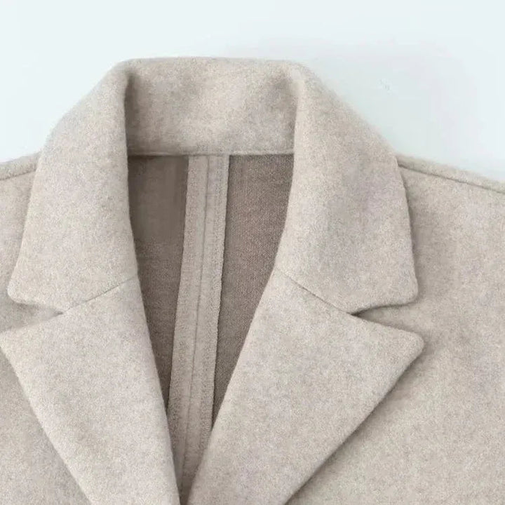 Structured Women's Wool Coat for Autumn (10)