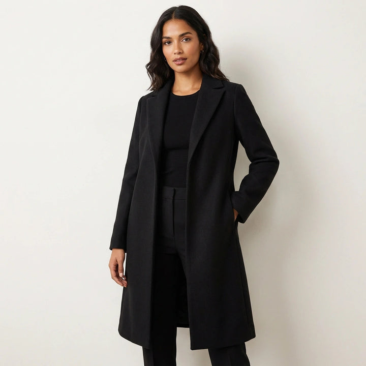 Structured Women's Wool Coat for Autumn in Black