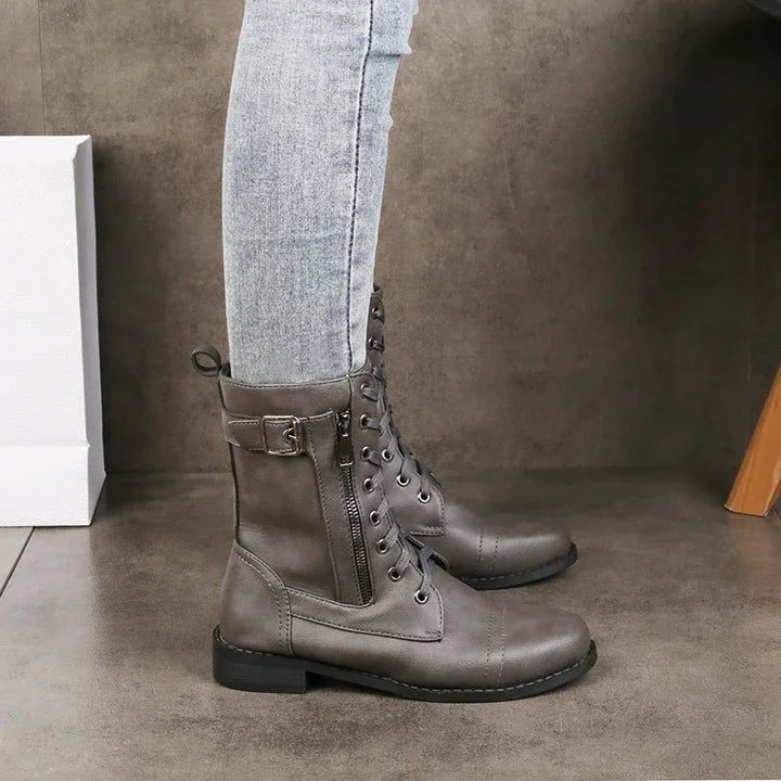 Women's Ankle Boots in Lace-Up Leather (6)