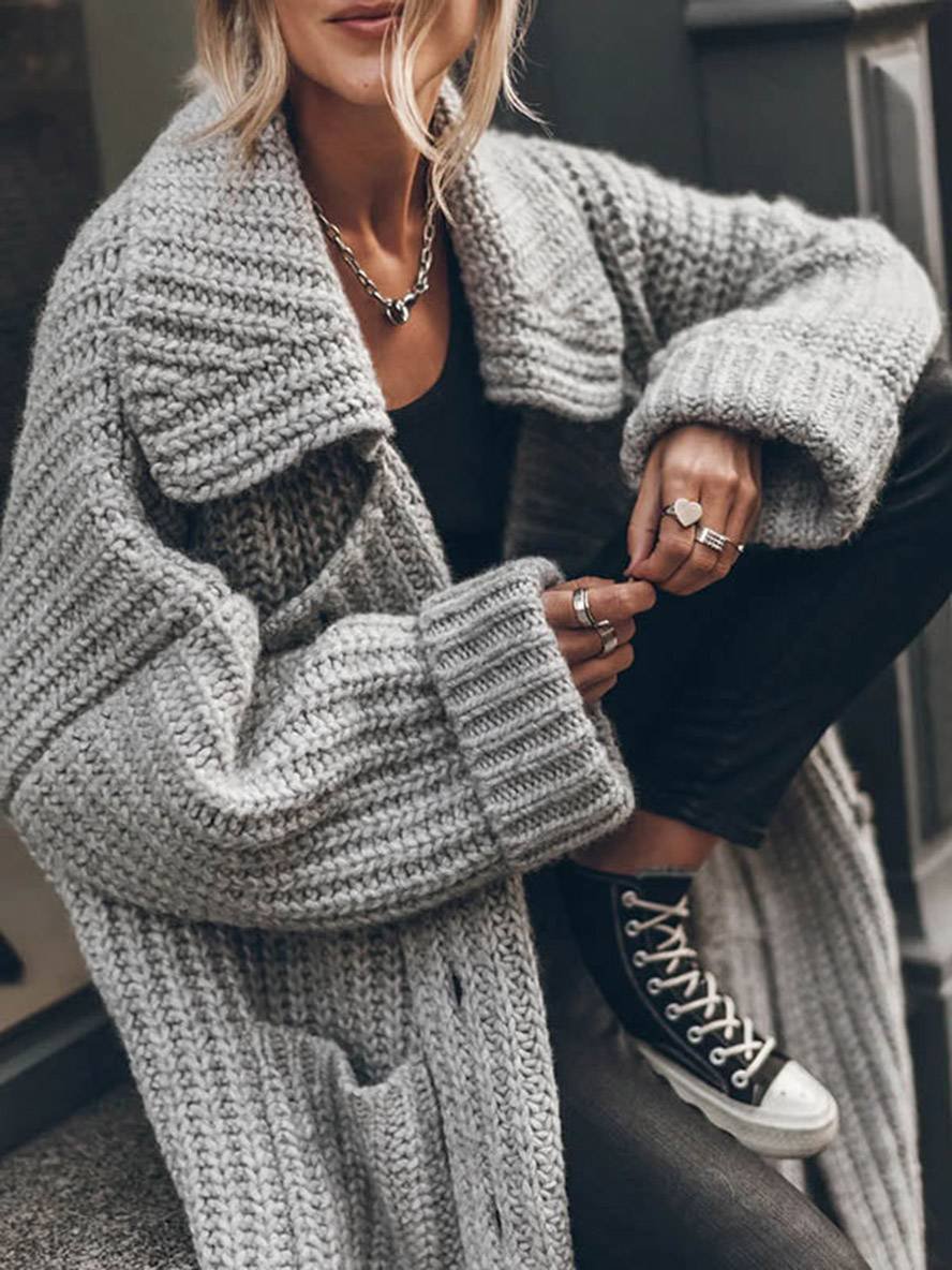 Women's Black Cardigan in Oversized Ribbed Knit (5)