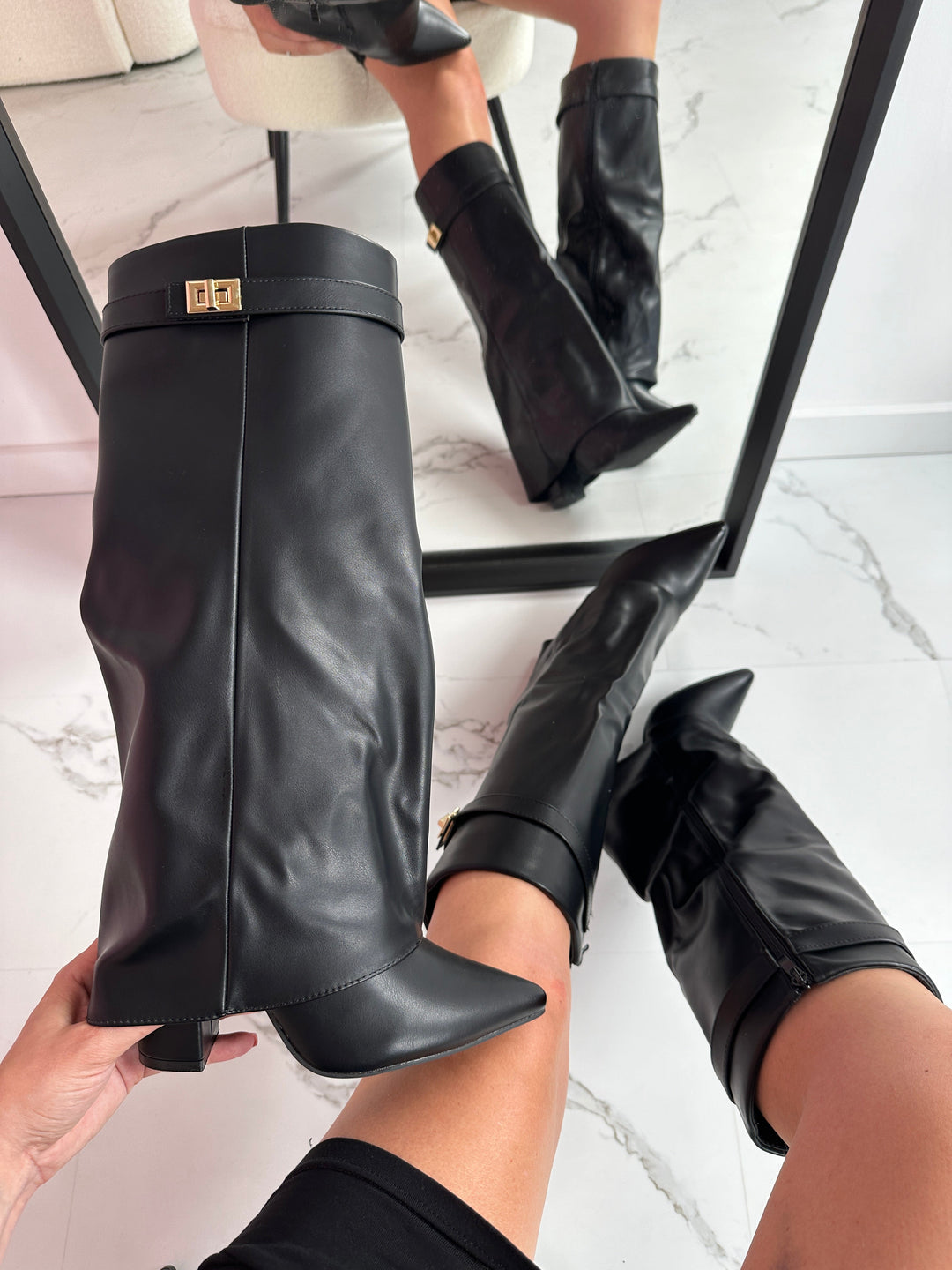 Women's Black Pointed Leather Knee High Boots in Black
