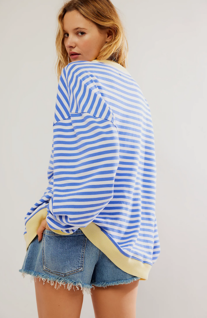 Women's Bold Striped Oversized Pullover (11)