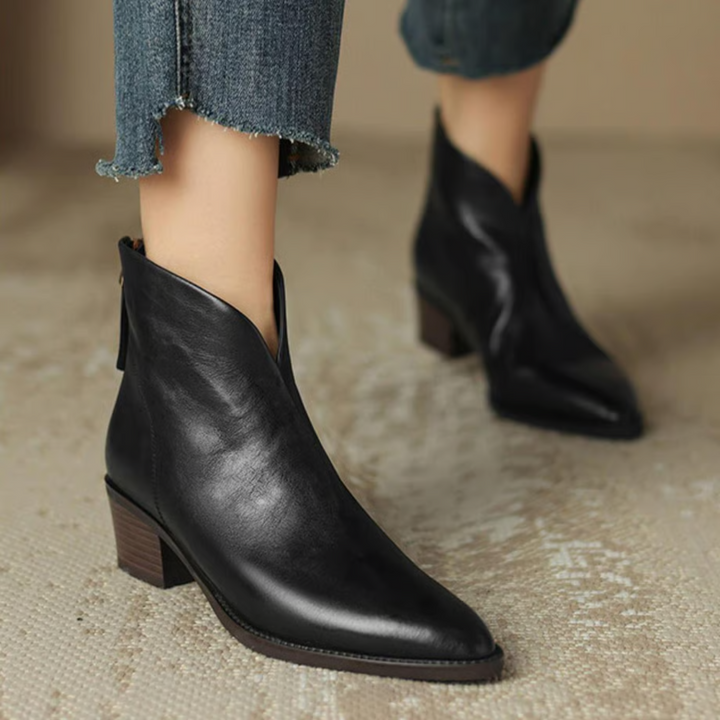 Women's Boots with Low Heels for Everyday in Black