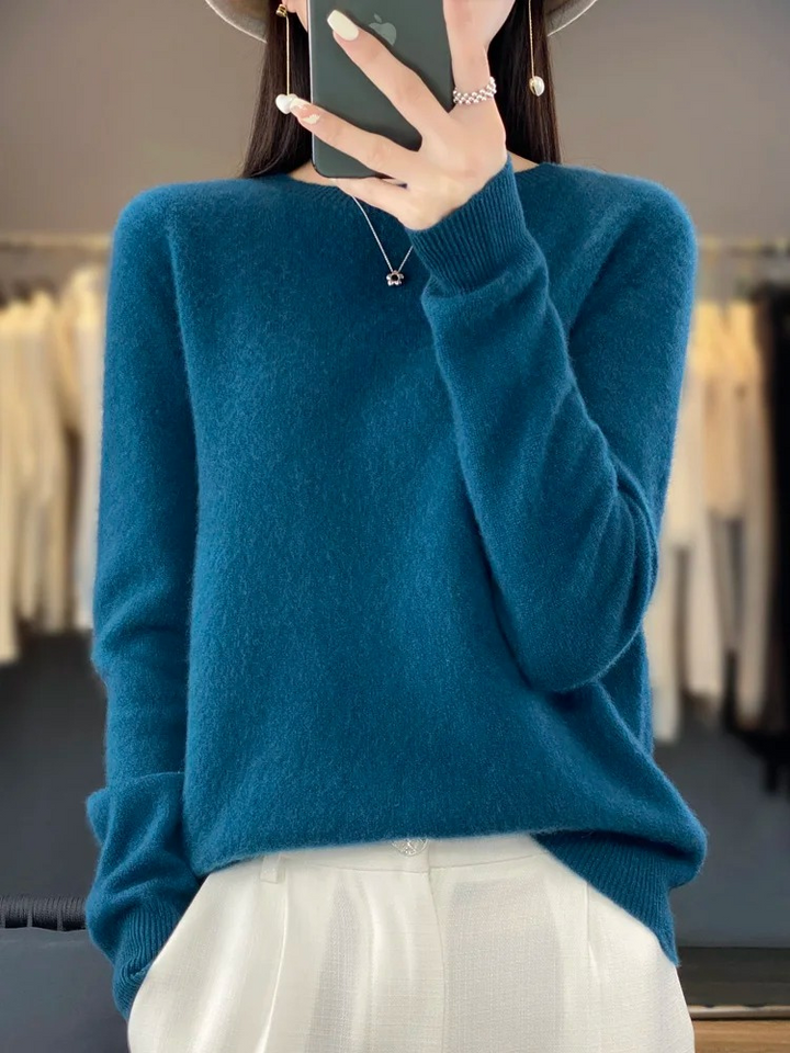Women's Casual Knit Crewneck Sweater in Dark Blue