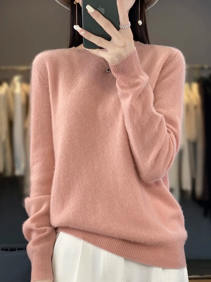Women's Casual Knit Crewneck Sweater in Light Pink