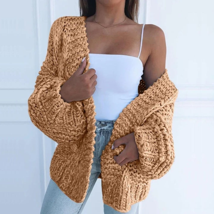 Women's Chunky Knit Cardigan for Autumn Layering (6)