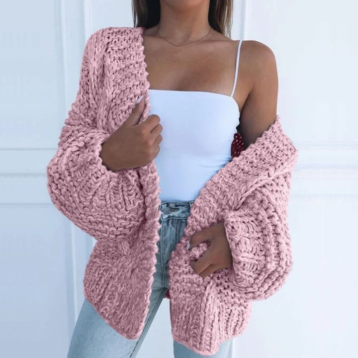 Women's Chunky Knit Cardigan for Autumn Layering (7)