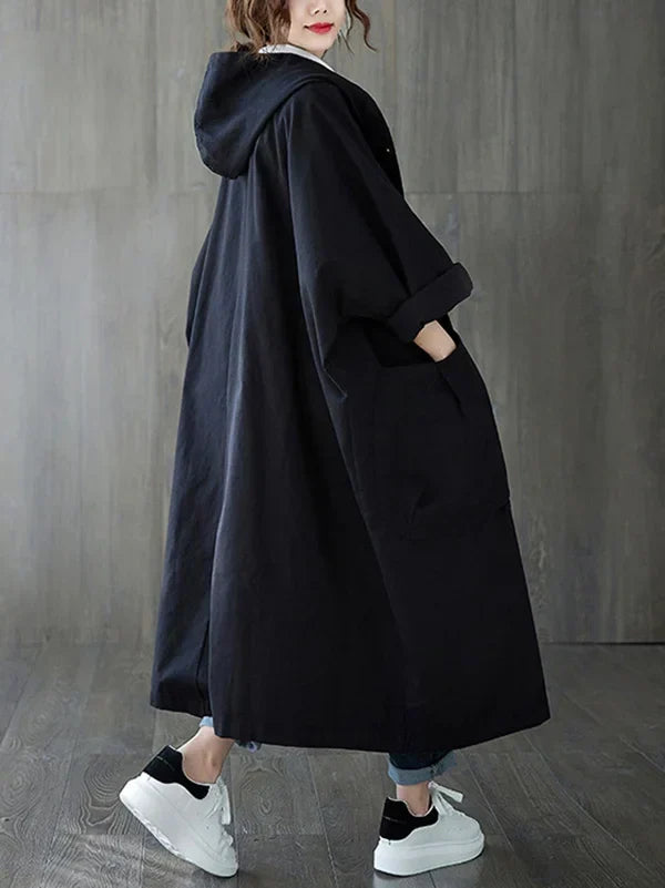 Women's Classic Long Trenchcoat for Autumn in Black
