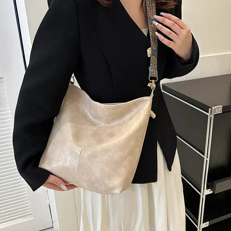 Women's Classic Tote Bag with Adjustable Strap (11)