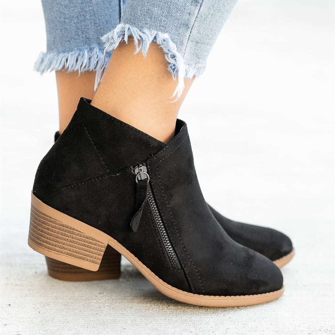 Women's Comfortable Ankle Boots for All-Day Wear in Black