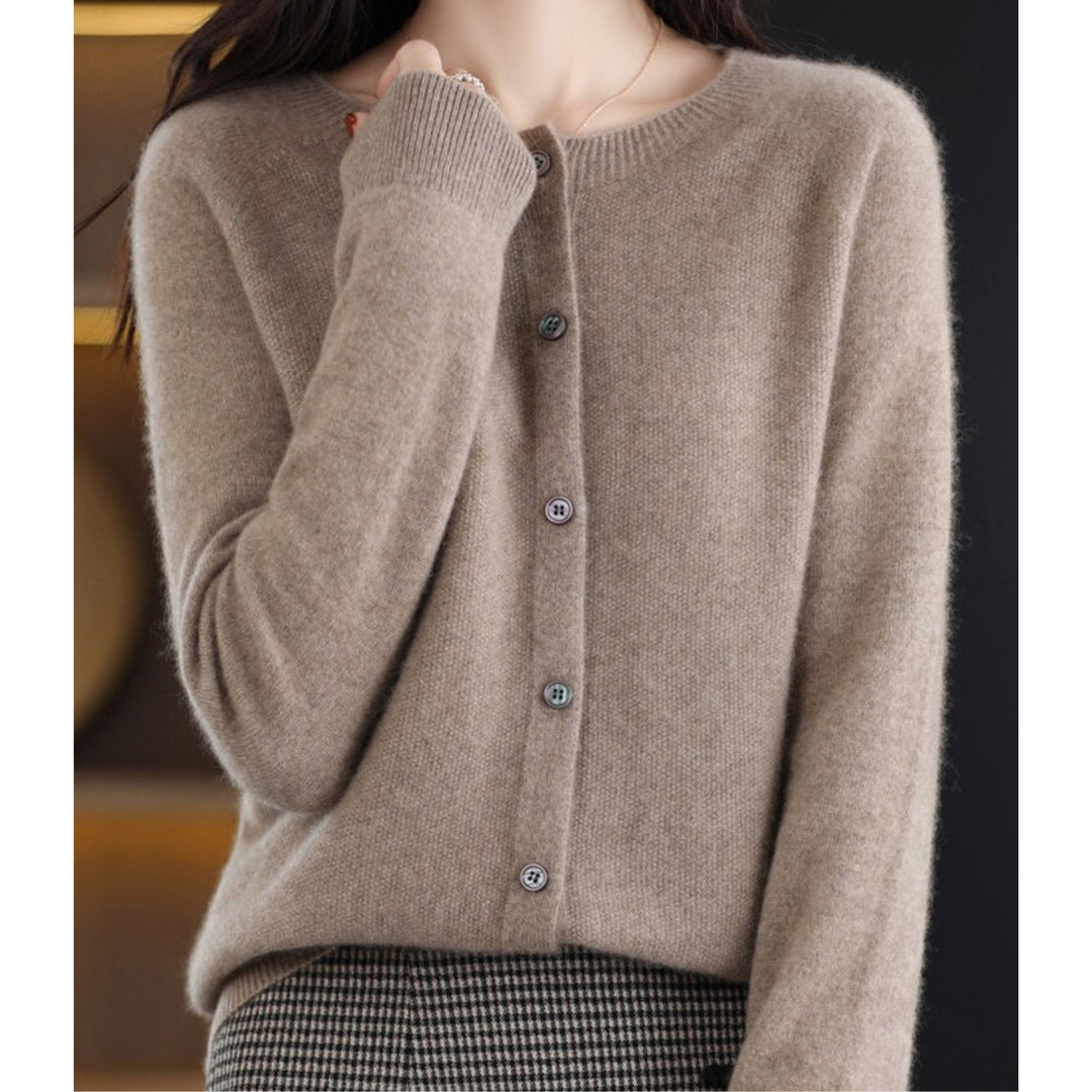 Women's Cozy Crew Neck Pullover for Autumn in Brown