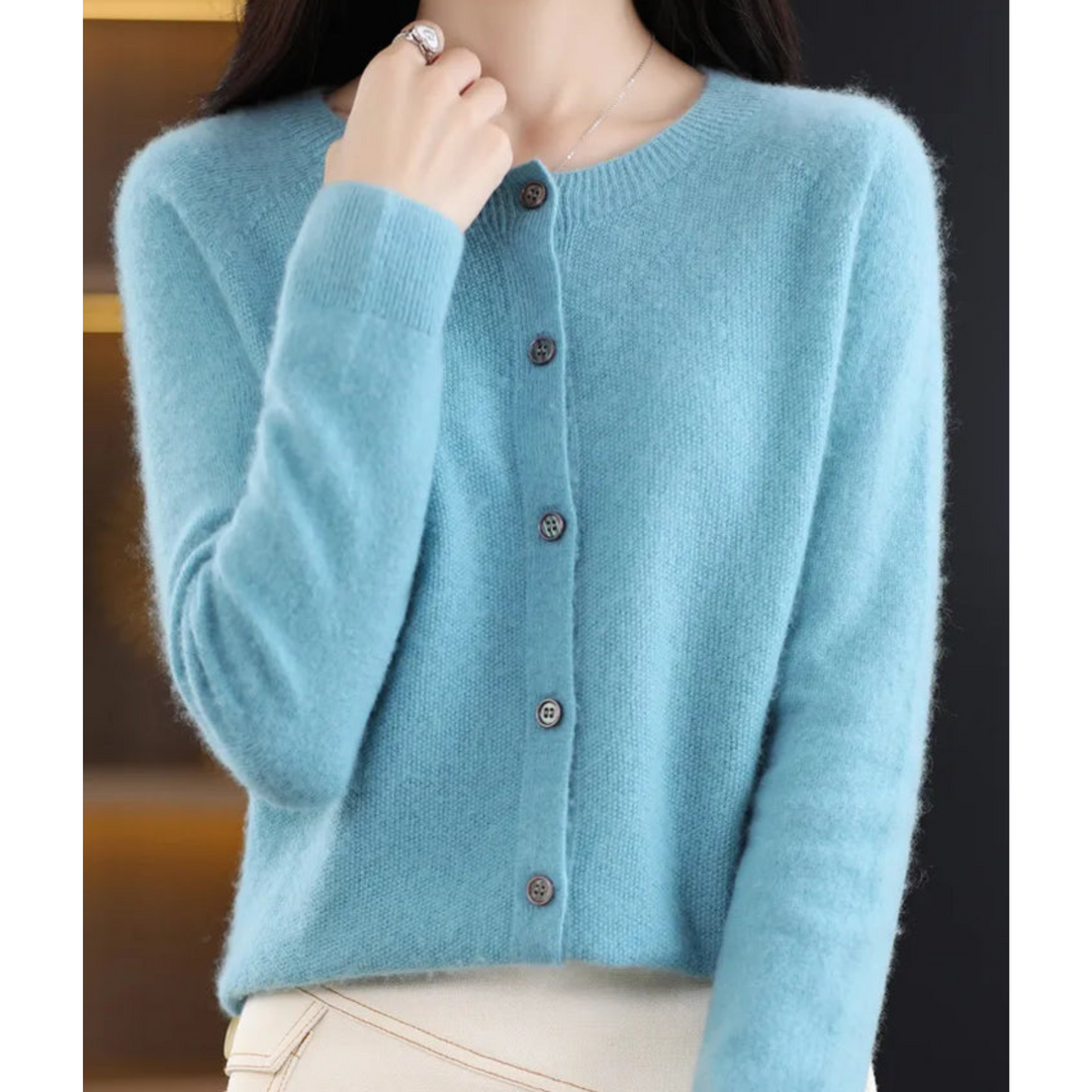 Women's Cozy Crew Neck Pullover for Autumn in Light Blue
