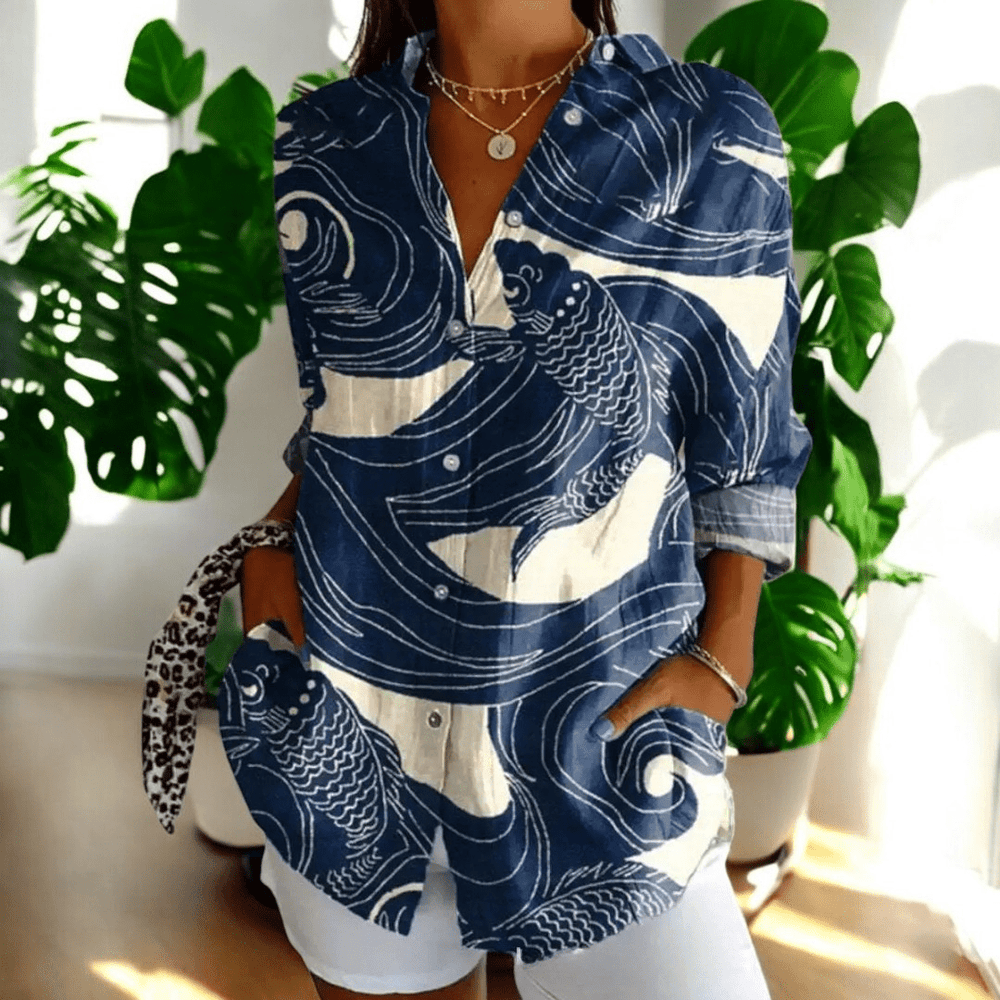 Women's Elegant Blouse in Vintage Floral in Carp