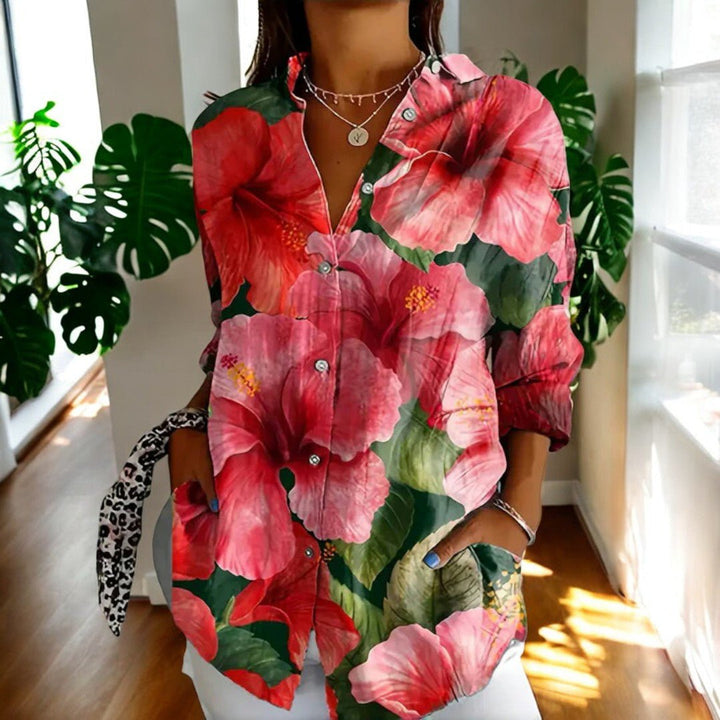 Women's Elegant Blouse in Vintage Floral in Pink Flowers