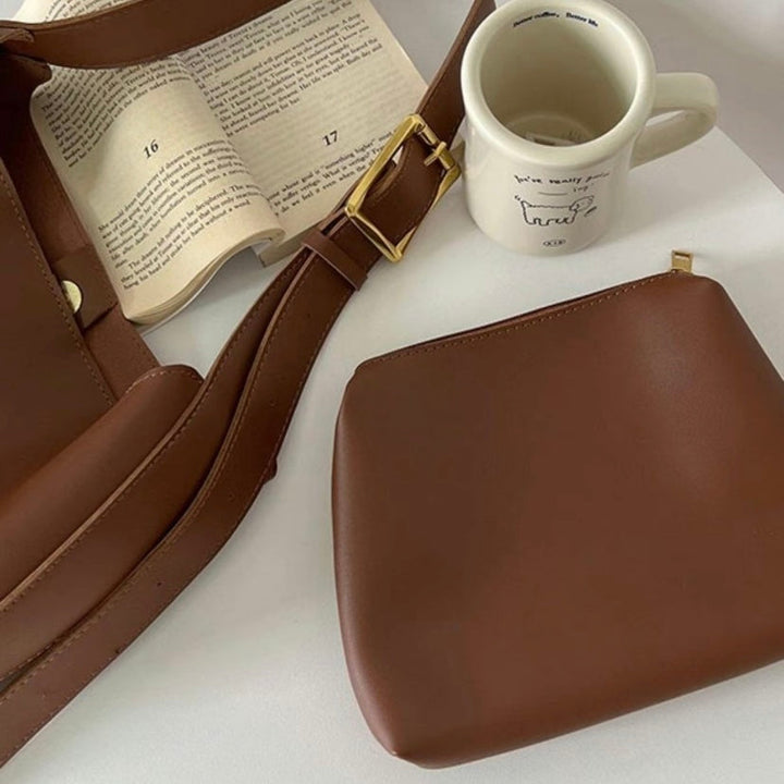 Women's Elegant Buckle Handbag for Everyday Wear (3)