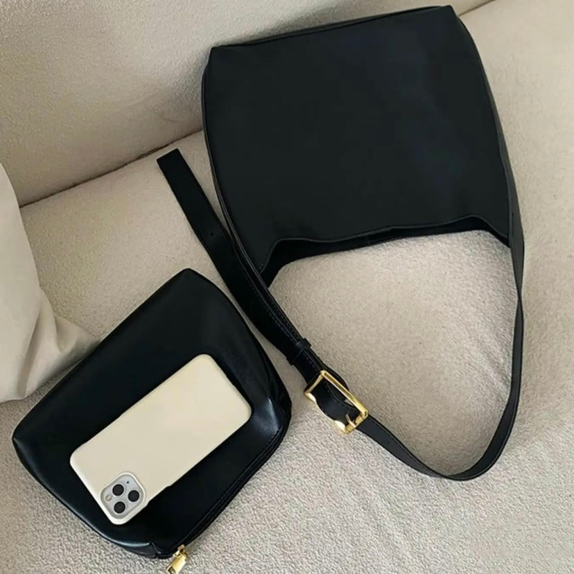 Women's Elegant Buckle Handbag for Everyday Wear (7)