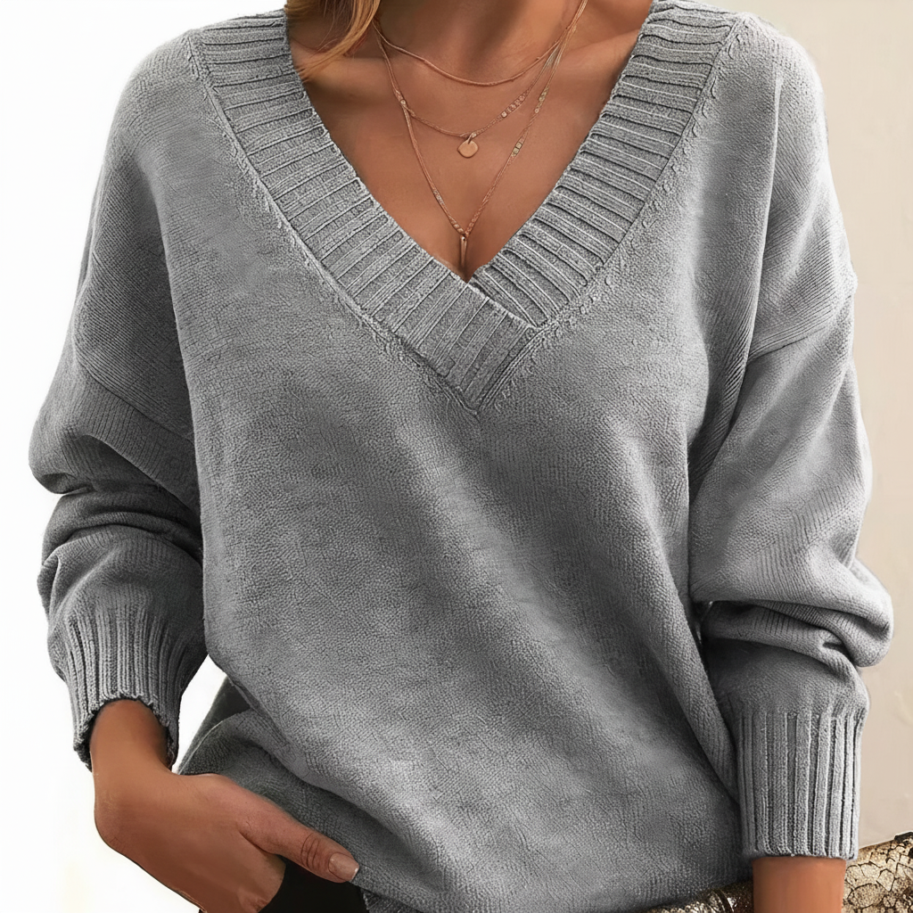 Women's Elegant Cashmere Christmas Jumper with V-Neck in Grey