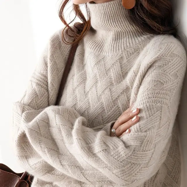 Women's Elegant Cashmere Turtleneck for Autumn in Brown