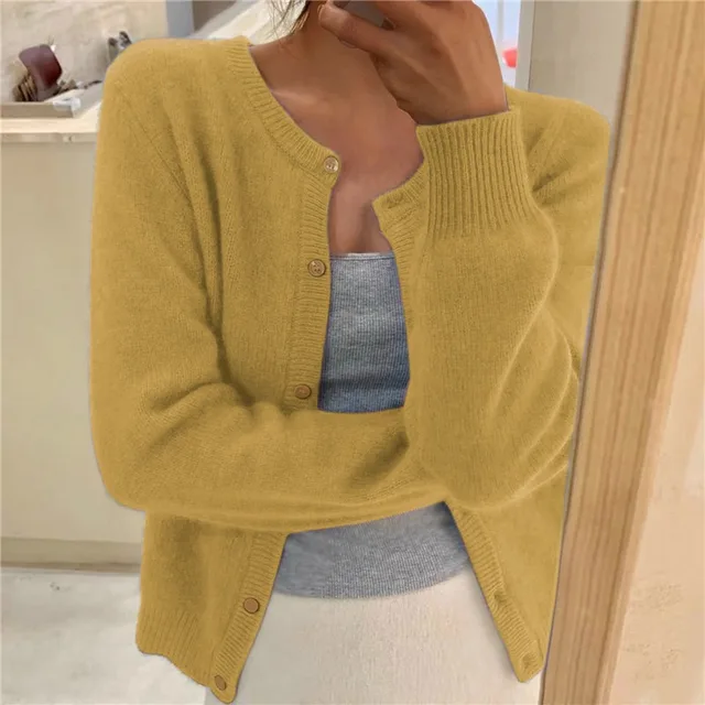 Women's Elegant Knit Cardigan for Casual Days in Yellow