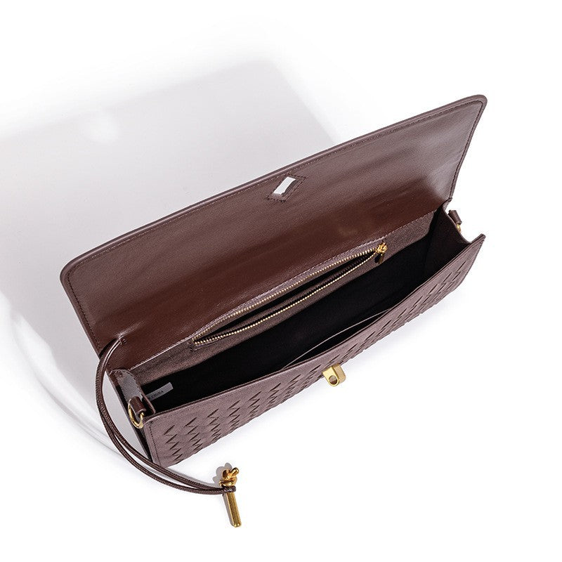 Women's Elegant Leather Tote with Polished Hardware (7)