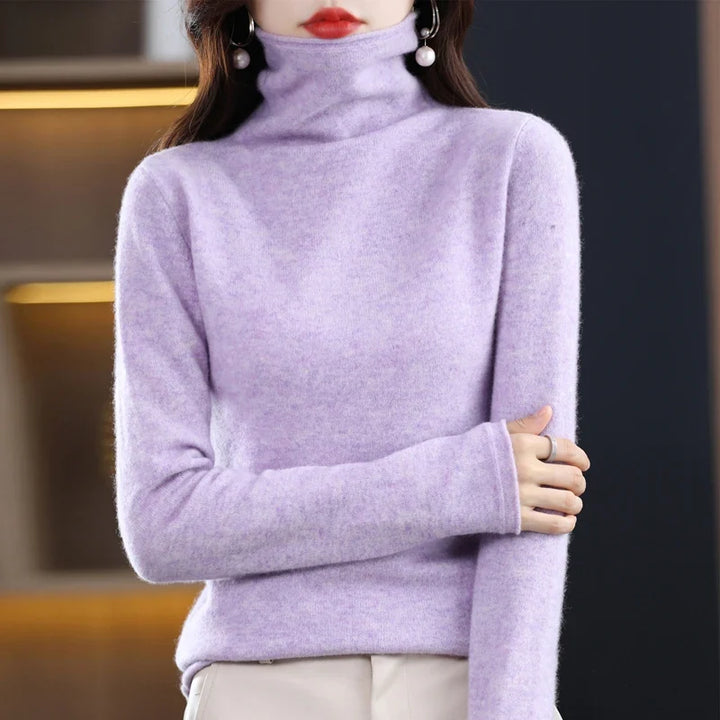 Women's Fine Merino Wool Turtleneck Pullover in Lilac