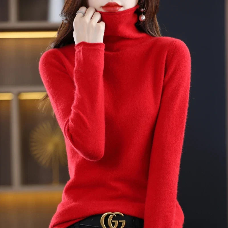 Women's Fine Merino Wool Turtleneck Pullover in Red