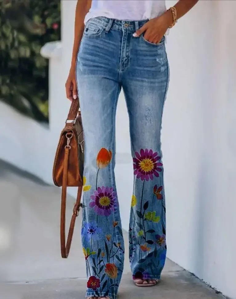 Women's High-Waist Retro Floral Wide Leg Jeans in Blue 2