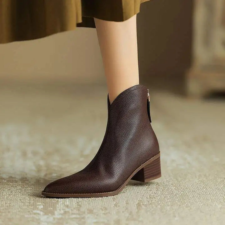Women's Knee-High Boots in Black Leather (3)