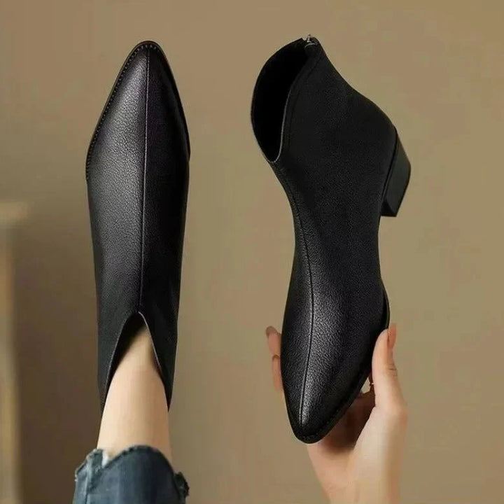 Women's Knee-High Boots in Black Leather (7)