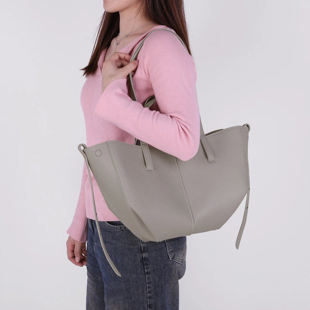 Women's Large Vintage Faux Leather Laptop Bag (6)