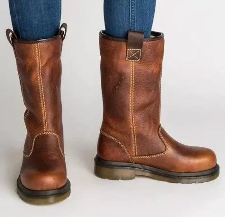 Women's Leather Boots for Autumn Outfits in Brown