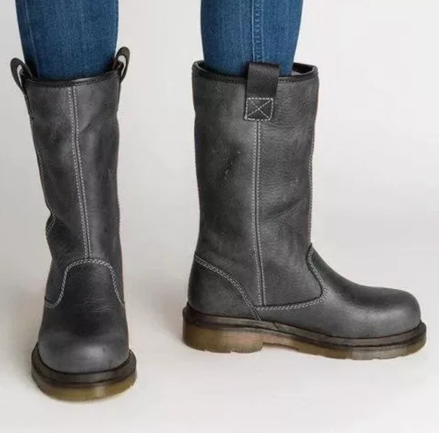 Women's Leather Boots for Autumn Outfits in Grey