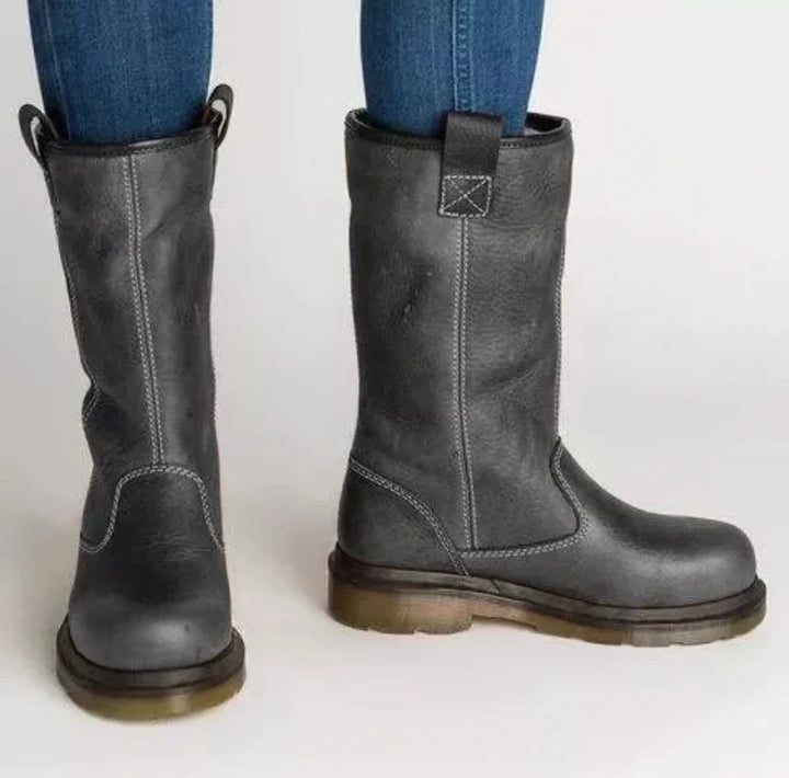 Women's Leather Boots for Autumn Outfits in Grey