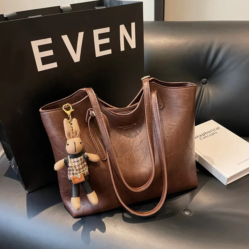 Women's Leather Tote Bag for Organized Everyday Carry (8)