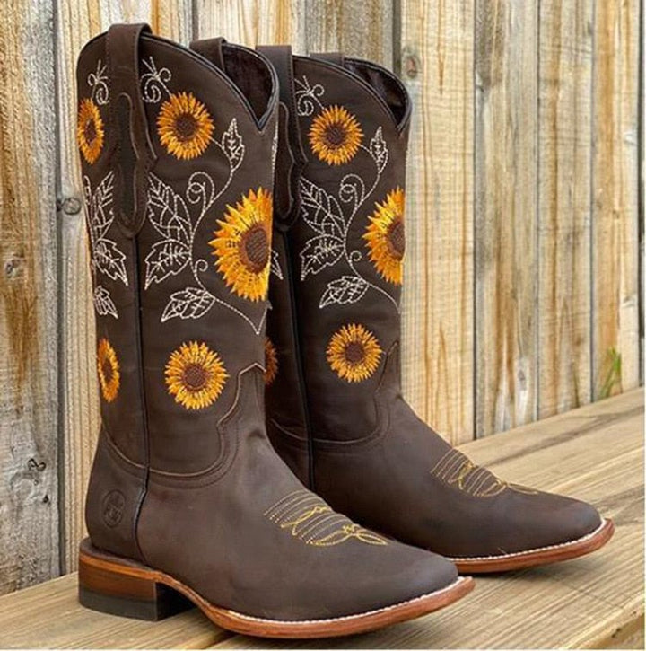 Women's Leather Western Embroidered Boots (2)
